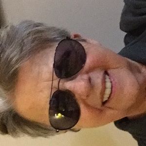 Meet your Posher, Marcia